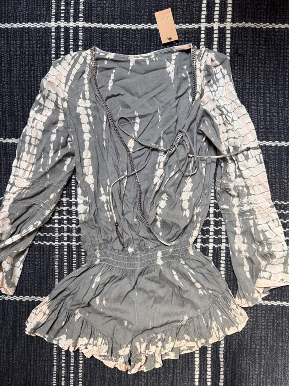 Surf Gypsy Gray and Cream Tie-Dye Long Sleeve Swim Coverup Romper